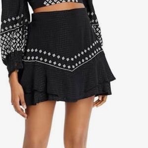 Rahi skirt size medium- white embroidered detail